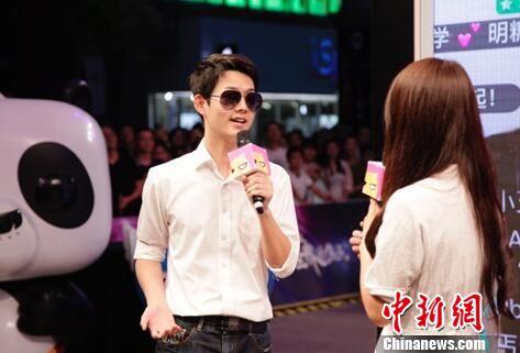 網(wǎng)絡(luò)直播新規(guī)明起實(shí)施:主播不能“任性” 彈幕要文明