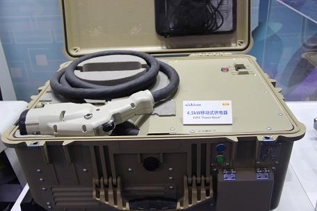 鋰電業(yè)績(jī)分化加?。荷嫌瘟裂?，下游慘淡