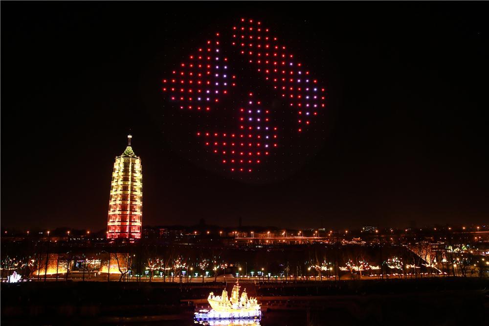 江蘇衛(wèi)視打造無人機燈光秀_宇辰網(wǎng)_讓世界讀懂無人機_全球專業(yè)無人機服務資訊平臺