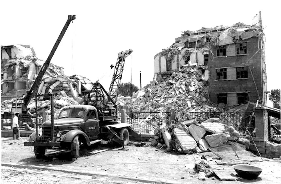 【流金歲月】新中國第—臺5噸汽車起重機(jī)在這里誕生