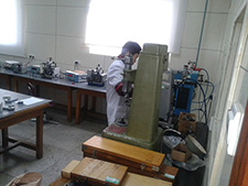 技術中心對軸承進行檢驗